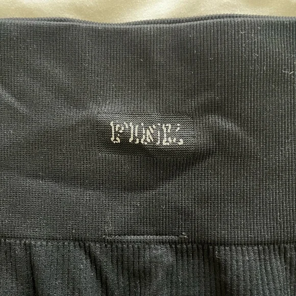 PINK Victoria's Secret Black Fringe Leggings - Picture 3 of 4